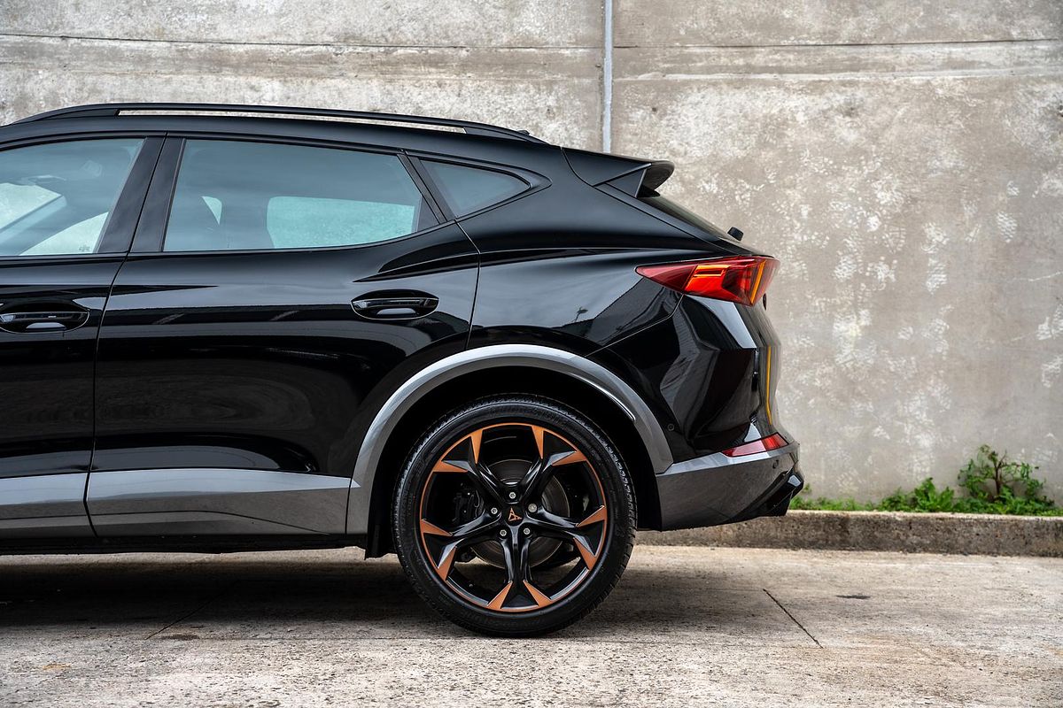 2024 CUPRA Formentor VZx KM