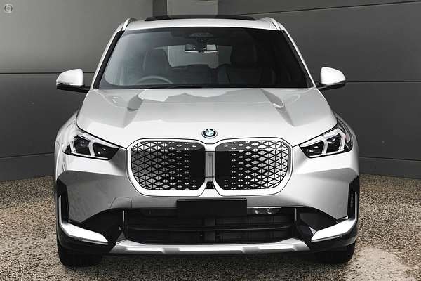 2024 BMW iX1 eDrive20 xLine U11