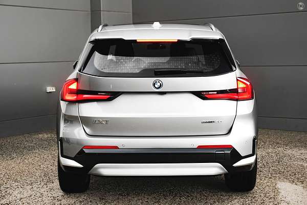 2024 BMW iX1 eDrive20 xLine U11
