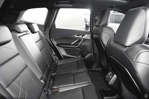 2024 BMW iX1 eDrive20 xLine U11