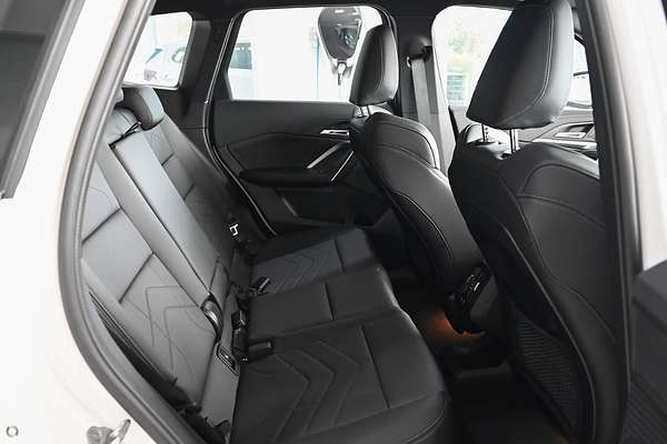 2024 BMW iX1 eDrive20 xLine U11