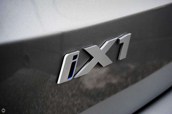2024 BMW iX1 eDrive20 xLine U11