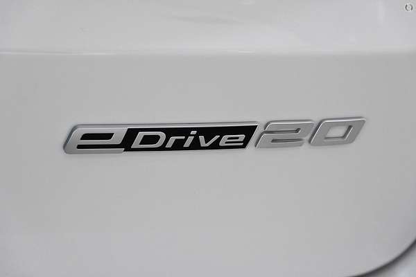 2024 BMW iX1 eDrive20 xLine U11