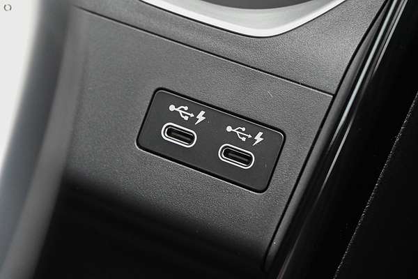 2024 BMW iX1 eDrive20 xLine U11