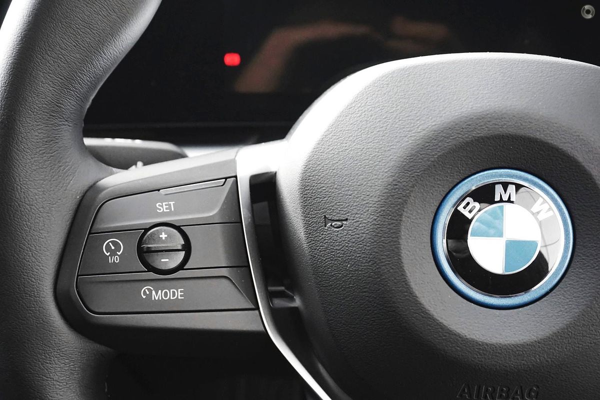 2024 BMW iX1 eDrive20 xLine U11