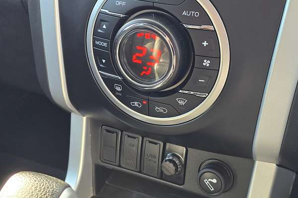 2021 Isuzu MU-X LS-T