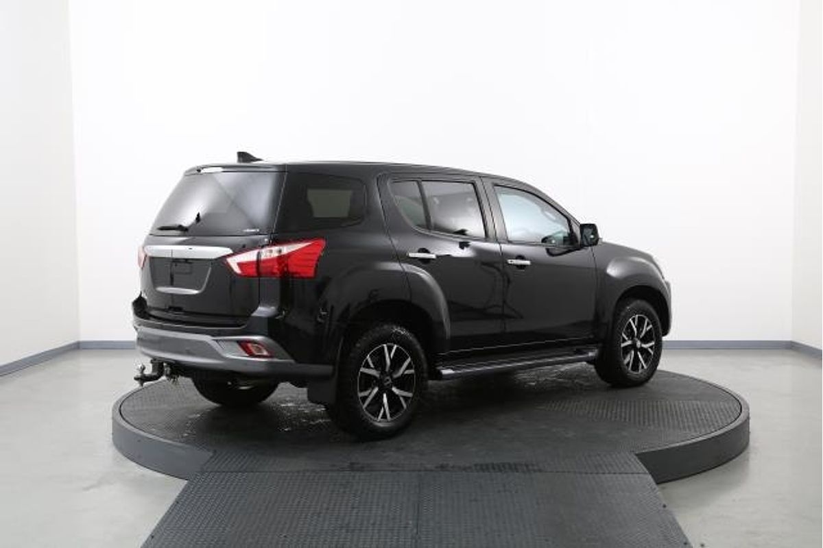 2021 Isuzu MU-X LS-U