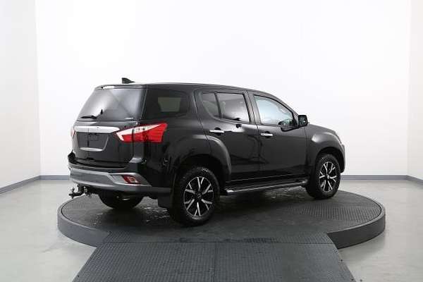 2021 Isuzu MU-X LS-U