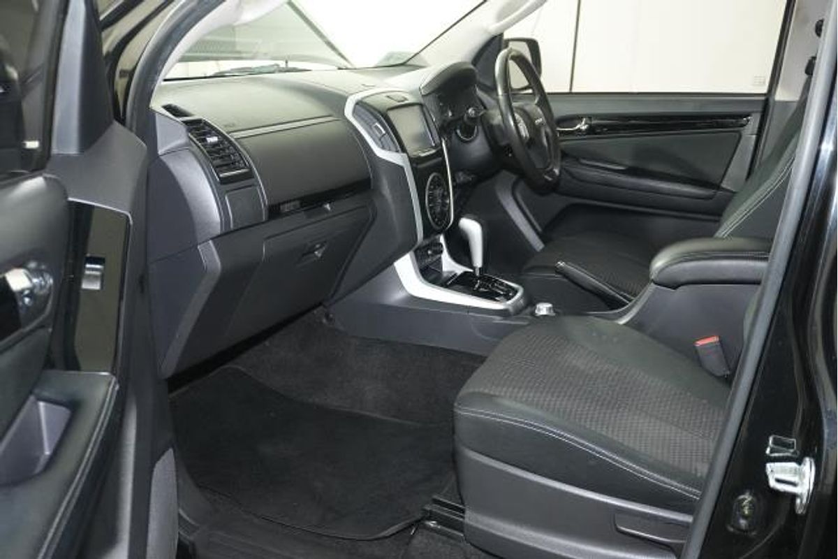 2021 Isuzu MU-X LS-U