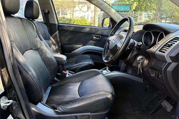 2012 Mitsubishi Outlander LS ZH