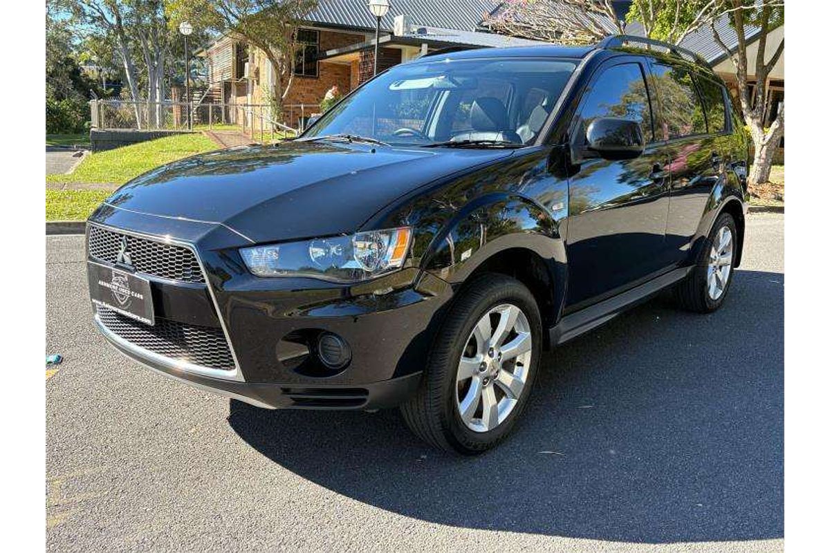 2012 Mitsubishi Outlander LS ZH