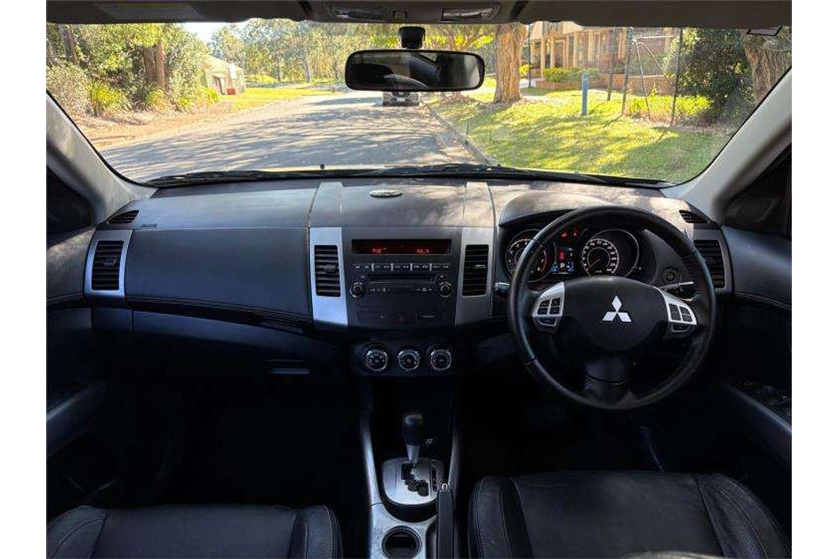 2012 Mitsubishi Outlander LS ZH