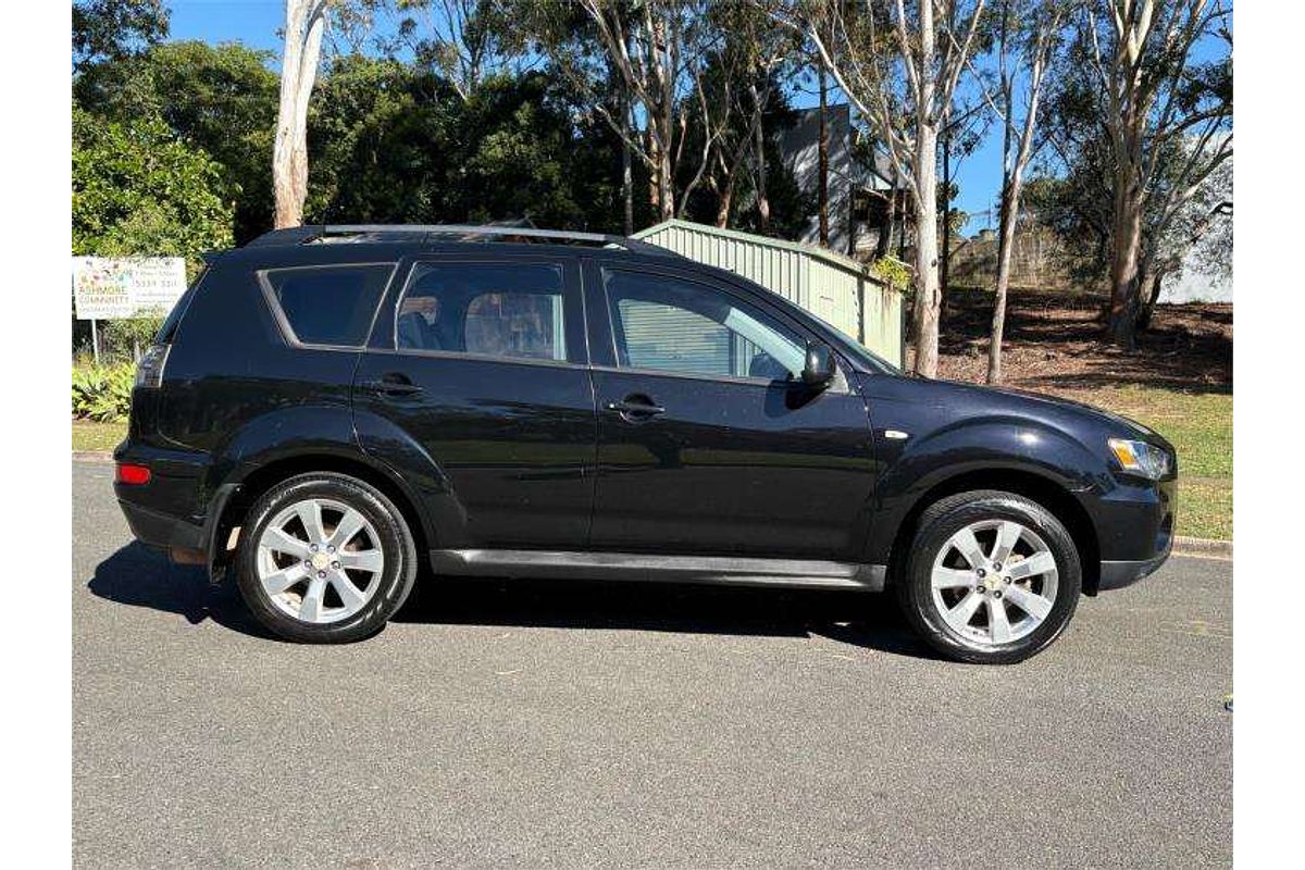 2012 Mitsubishi Outlander LS ZH