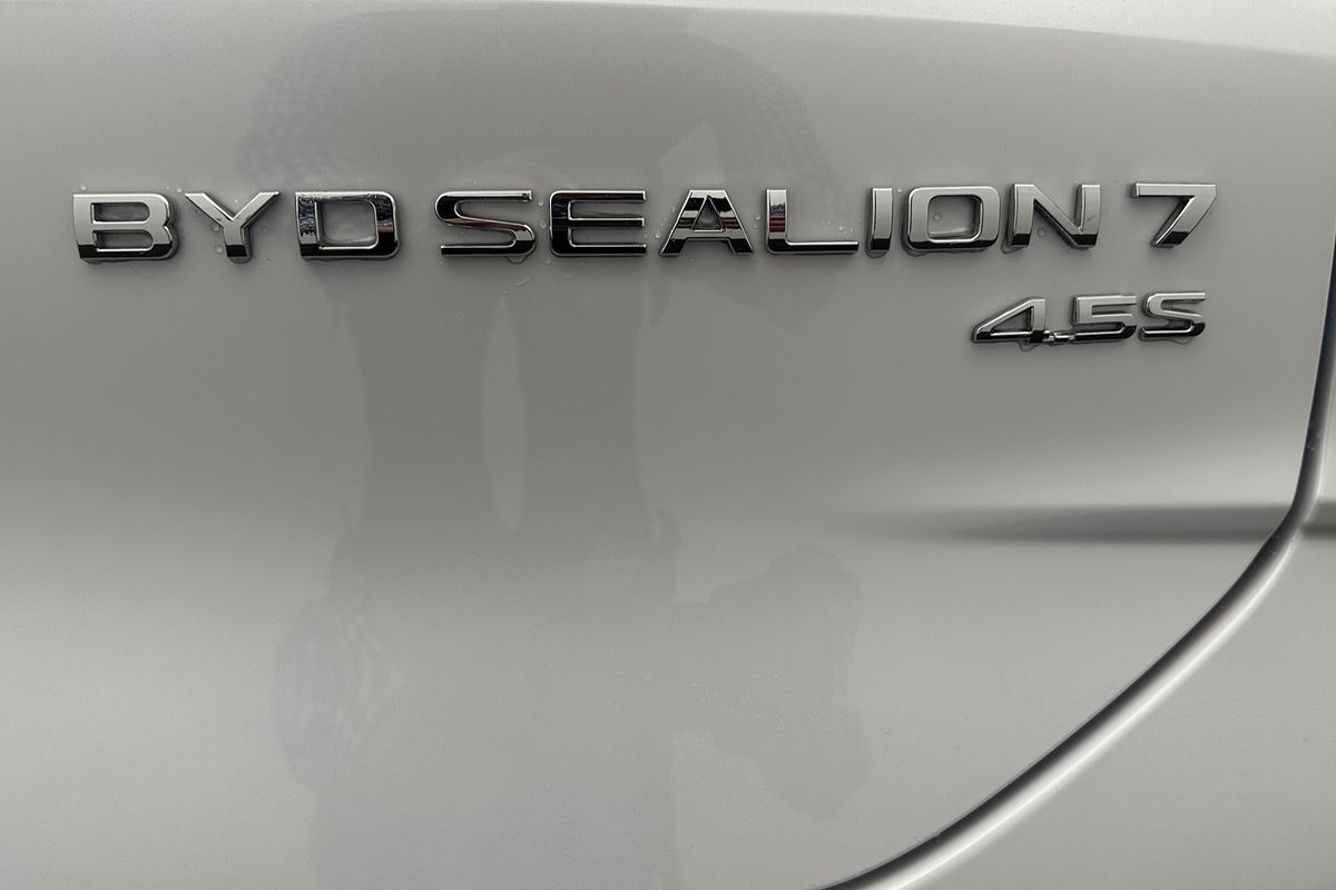 2025 BYD SEALION 7 Performance