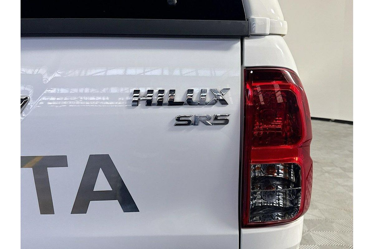 2017 Toyota Hilux SR5 GUN126R 4X4