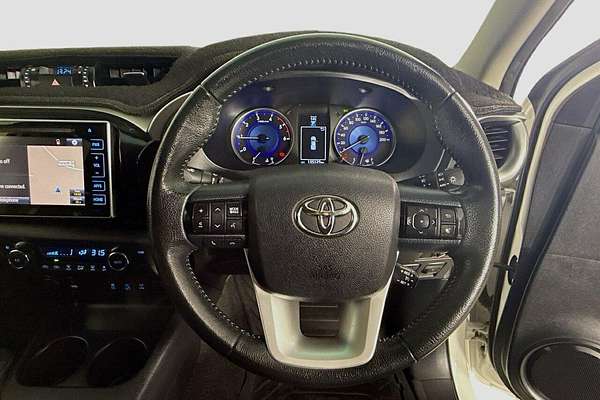 2017 Toyota Hilux SR5 GUN126R 4X4