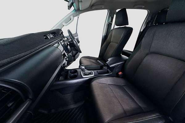 2017 Toyota Hilux SR5 GUN126R 4X4