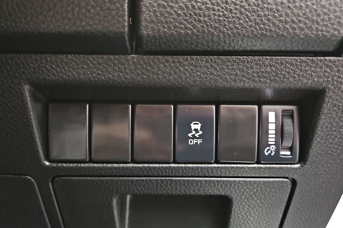2023 Isuzu D-MAX SX High Ride Rear Wheel Drive