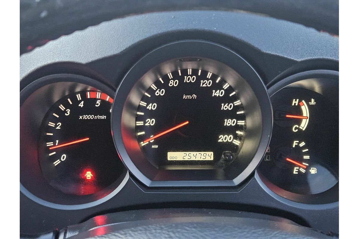 2011 Toyota Hilux SR5 KUN26R 4X4