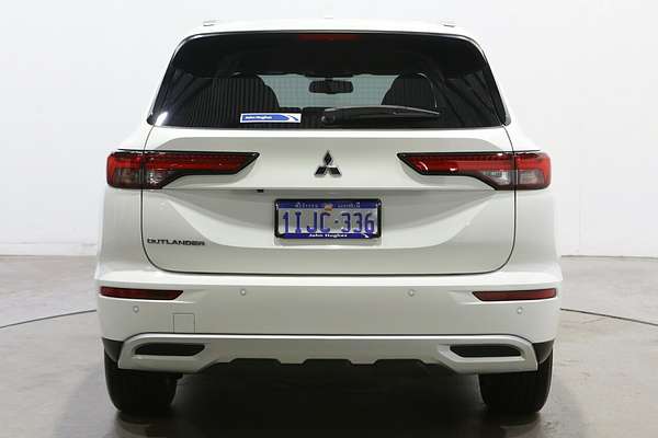 2024 Mitsubishi Outlander LS ZM