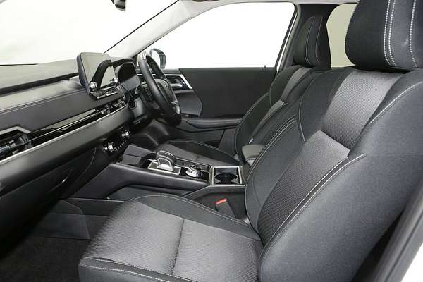 2024 Mitsubishi Outlander LS ZM