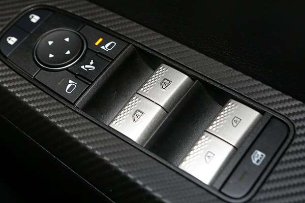 2024 Mitsubishi Outlander LS ZM