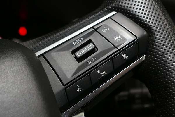 2024 Mitsubishi Outlander LS ZM