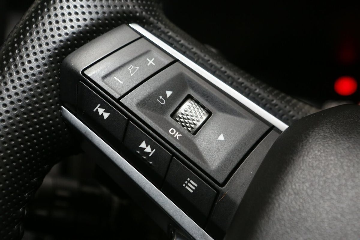 2024 Mitsubishi Outlander LS ZM