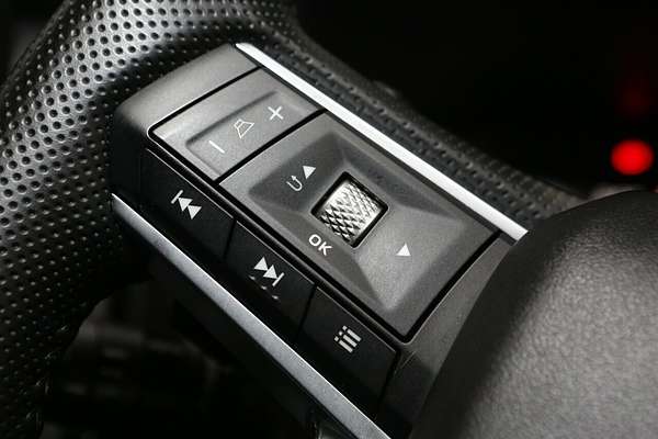 2024 Mitsubishi Outlander LS ZM