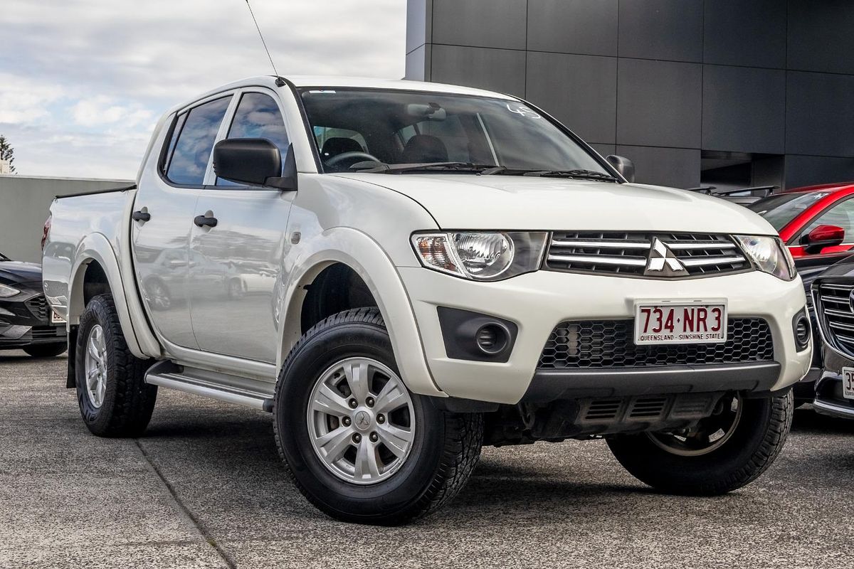 2015 Mitsubishi Triton GLX MN 4X4