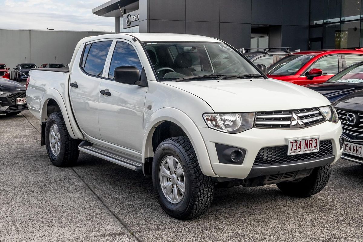 2015 Mitsubishi Triton GLX MN 4X4