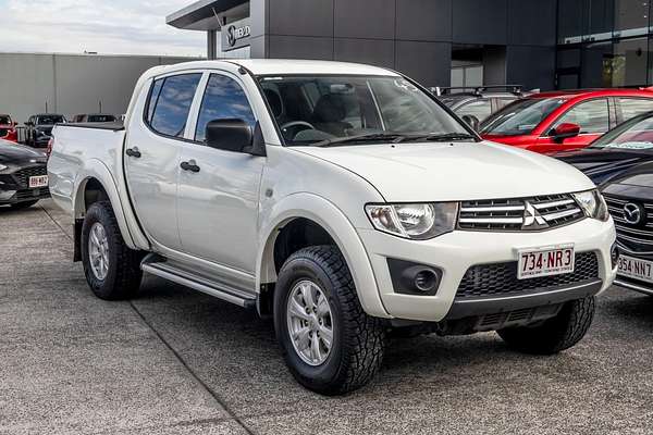 2015 Mitsubishi Triton GLX MN 4X4