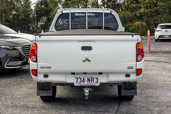 2015 Mitsubishi Triton GLX MN 4X4