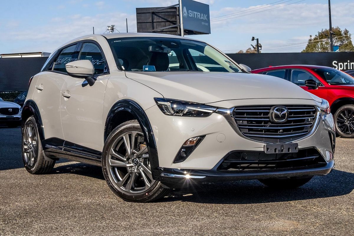2025 Mazda CX-3 G20 Akari DK