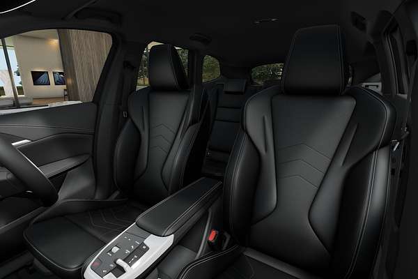 2025 BMW X1 xDrive20i U11