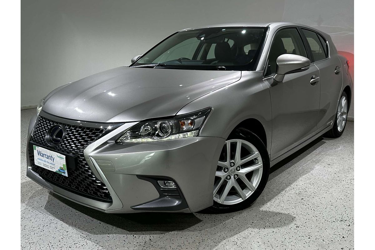 2017 Lexus CT CT200h Luxury ZWA10R