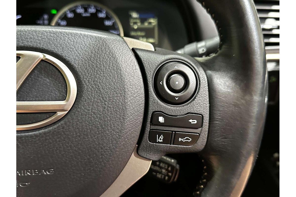 2017 Lexus CT CT200h Luxury ZWA10R