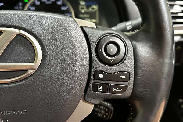 2017 Lexus CT CT200h Luxury ZWA10R