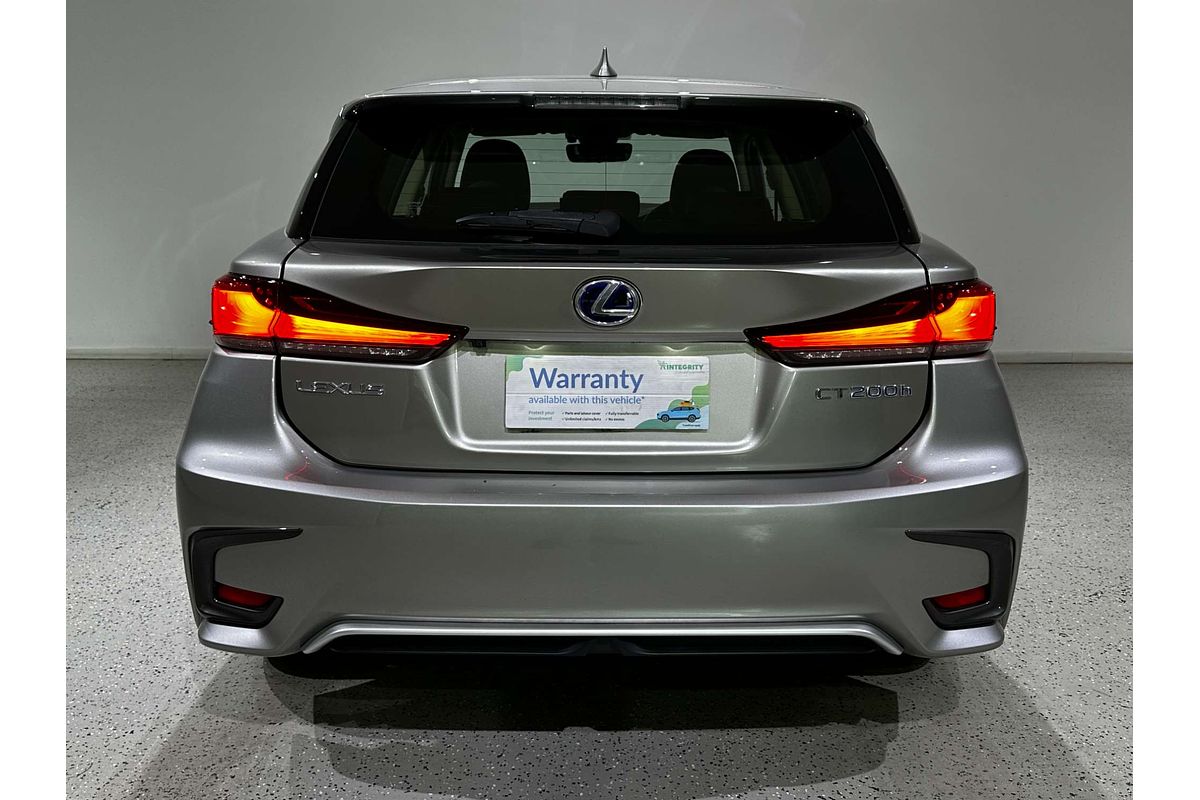 2017 Lexus CT CT200h Luxury ZWA10R