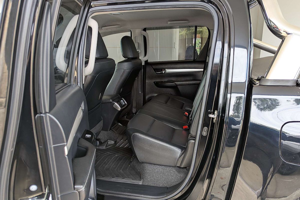 2018 Toyota Hilux SR5 GUN126R 4X4
