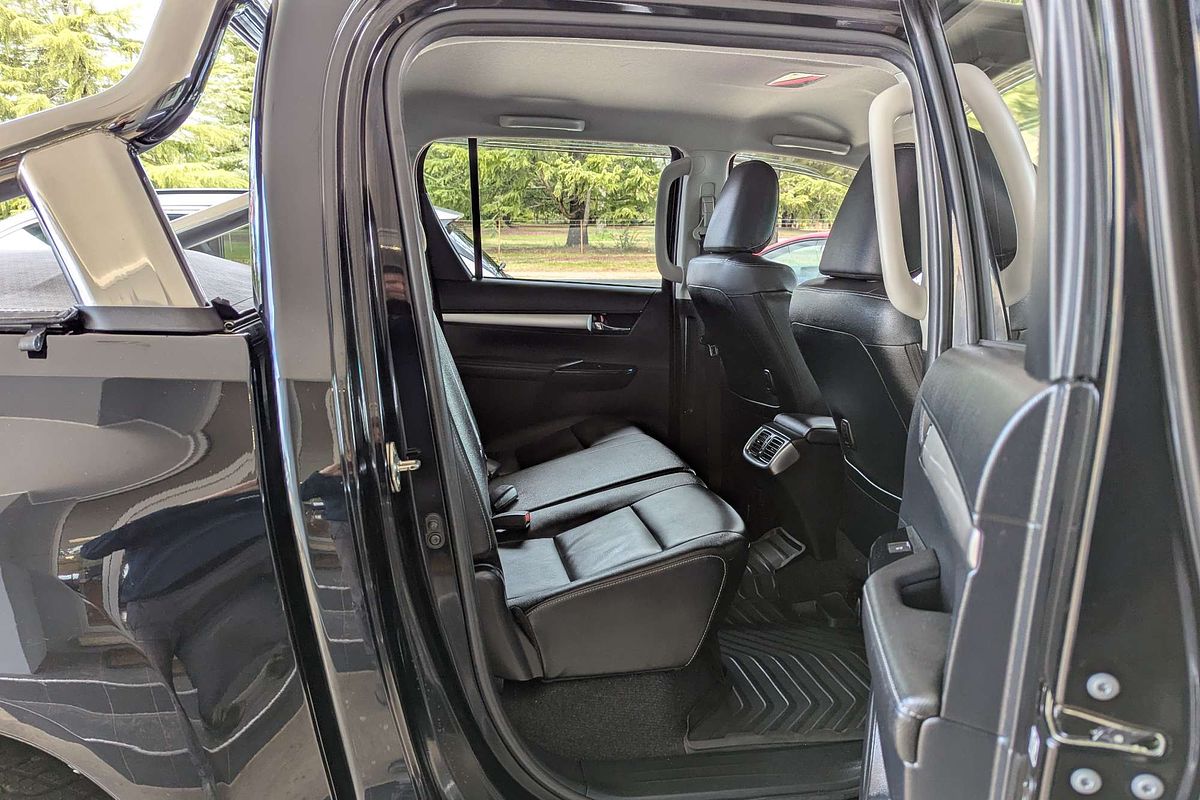 2018 Toyota Hilux SR5 GUN126R 4X4