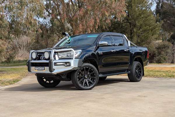 2018 Toyota Hilux SR5 GUN126R 4X4
