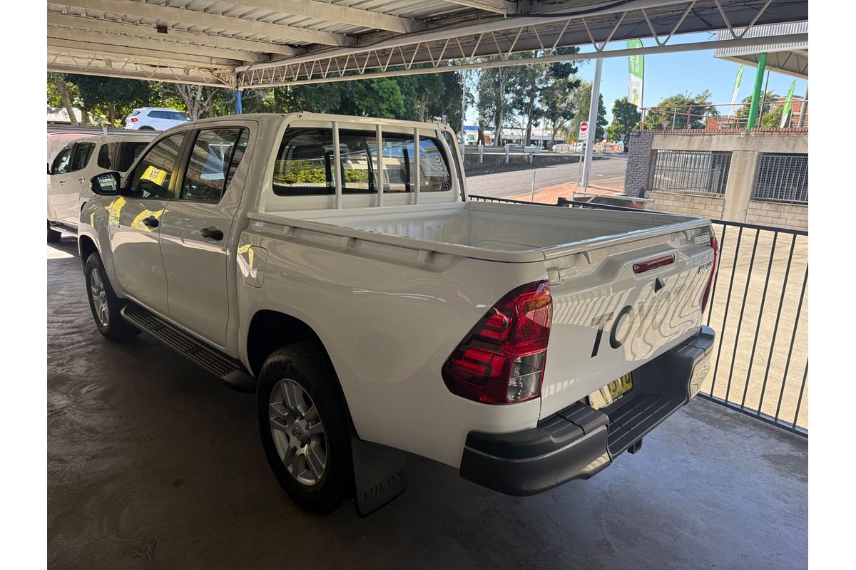 2017 Toyota Hilux SR GUN126R 4X4