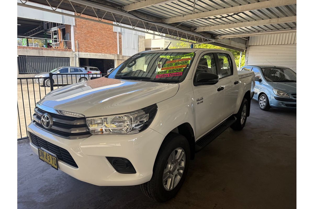 2017 Toyota Hilux SR GUN126R 4X4