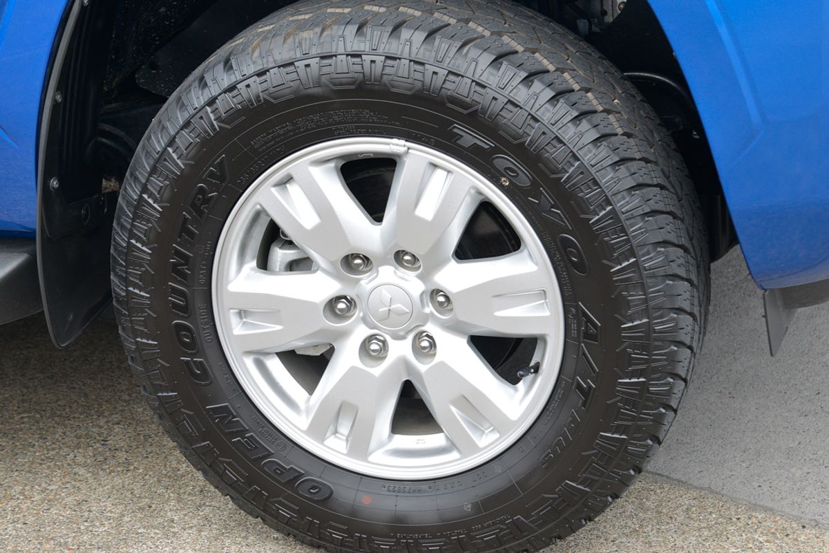 2024 Mitsubishi Triton GLX+ MV 4X4