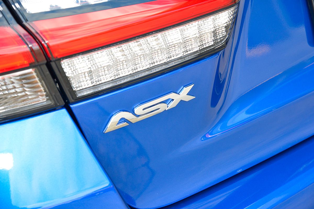 2024 Mitsubishi ASX ES XD