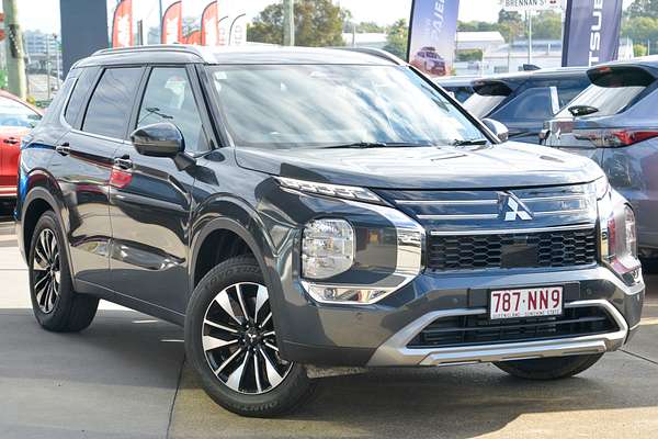 2025 Mitsubishi Outlander LS ZM