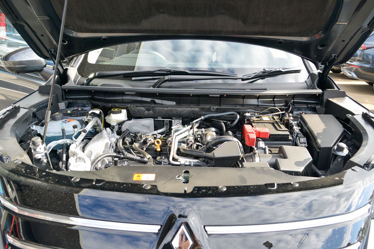 2025 Mitsubishi Outlander LS ZM