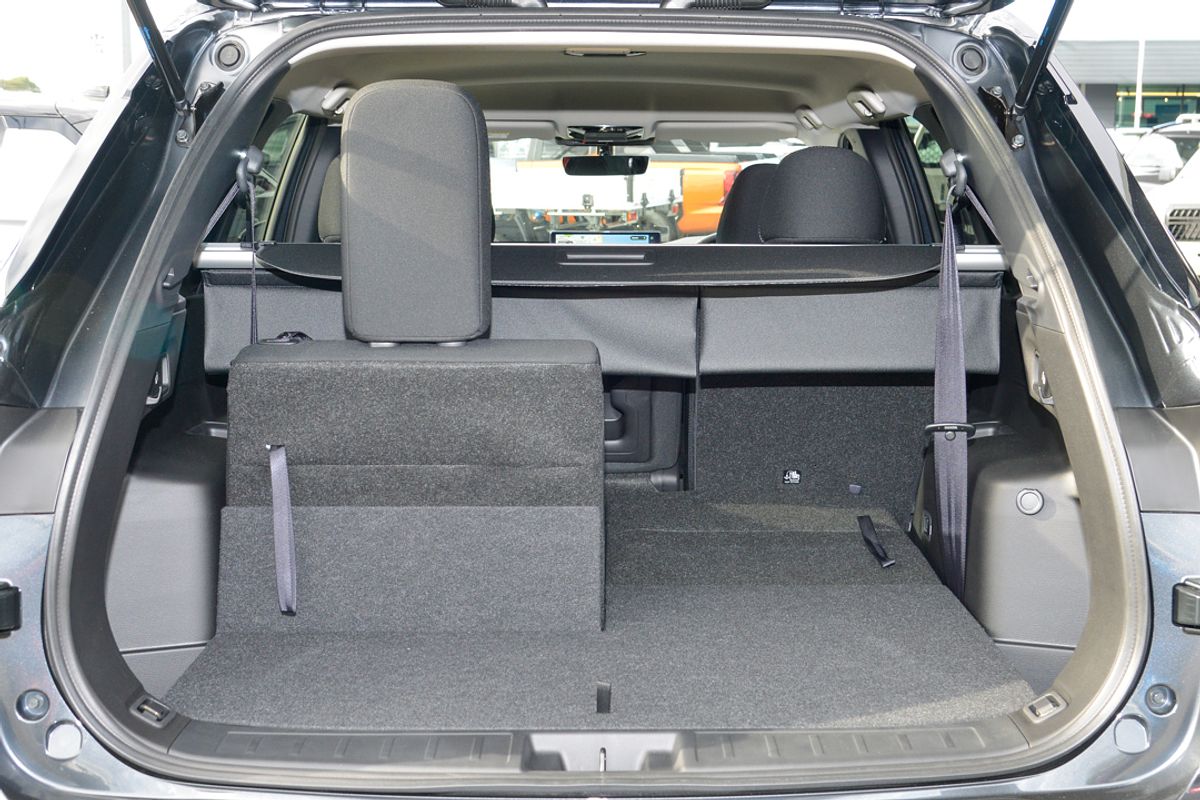 2025 Mitsubishi Outlander LS ZM