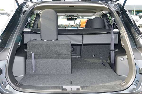 2025 Mitsubishi Outlander LS ZM